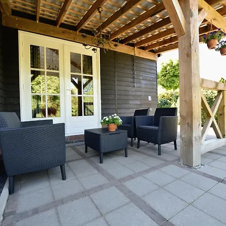 In Near Veluwe, Cleaning Included Feriehus Eerbeek